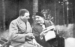 Hitler and Ldecke