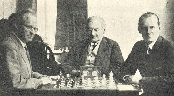 Future chess world champions Alexander Alekhine and José Raúl