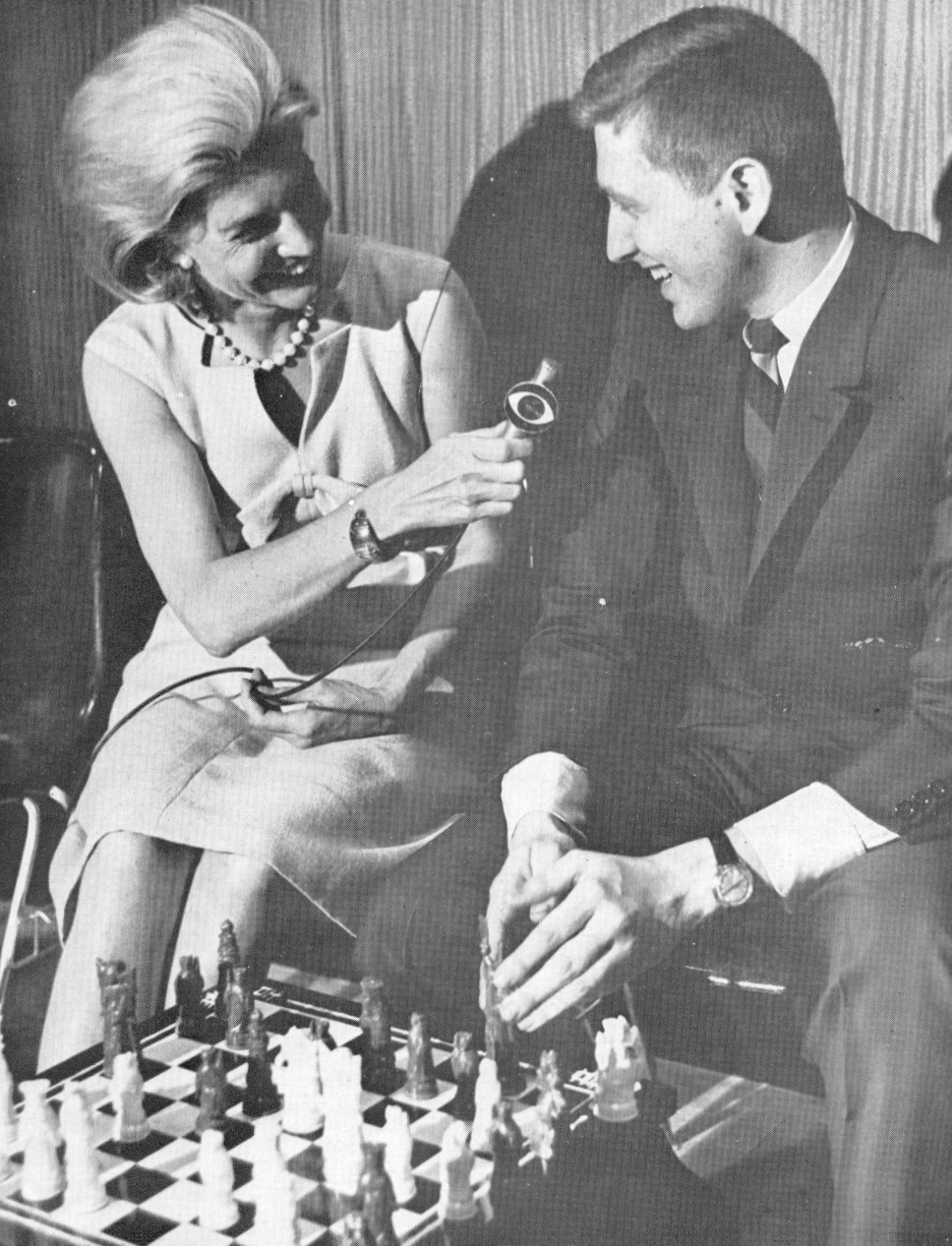 chess) BOBBY FISCHER discusses PAUL MORPHY 