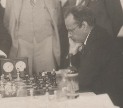 Castling in Chess by Edward Winter