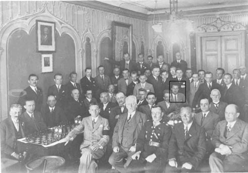 The game Reti vs. Tartakower 1910 has one of the most powerful double checks  ever! Have you ever used a double check to win a game of chess?, By  ChessKid.com