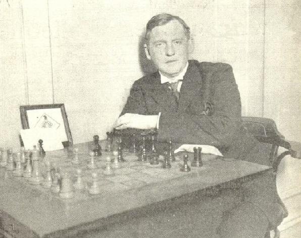 5 Queens Chess Game  Alekhine vs NN 1915 