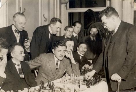 A Fake Chess Photograph (Edward Winter)