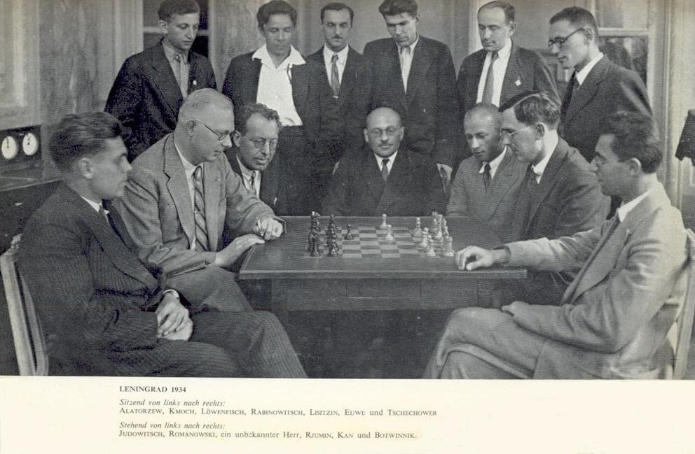 File:Capablanca vs Alekhine 1914.jpg - Wikipedia