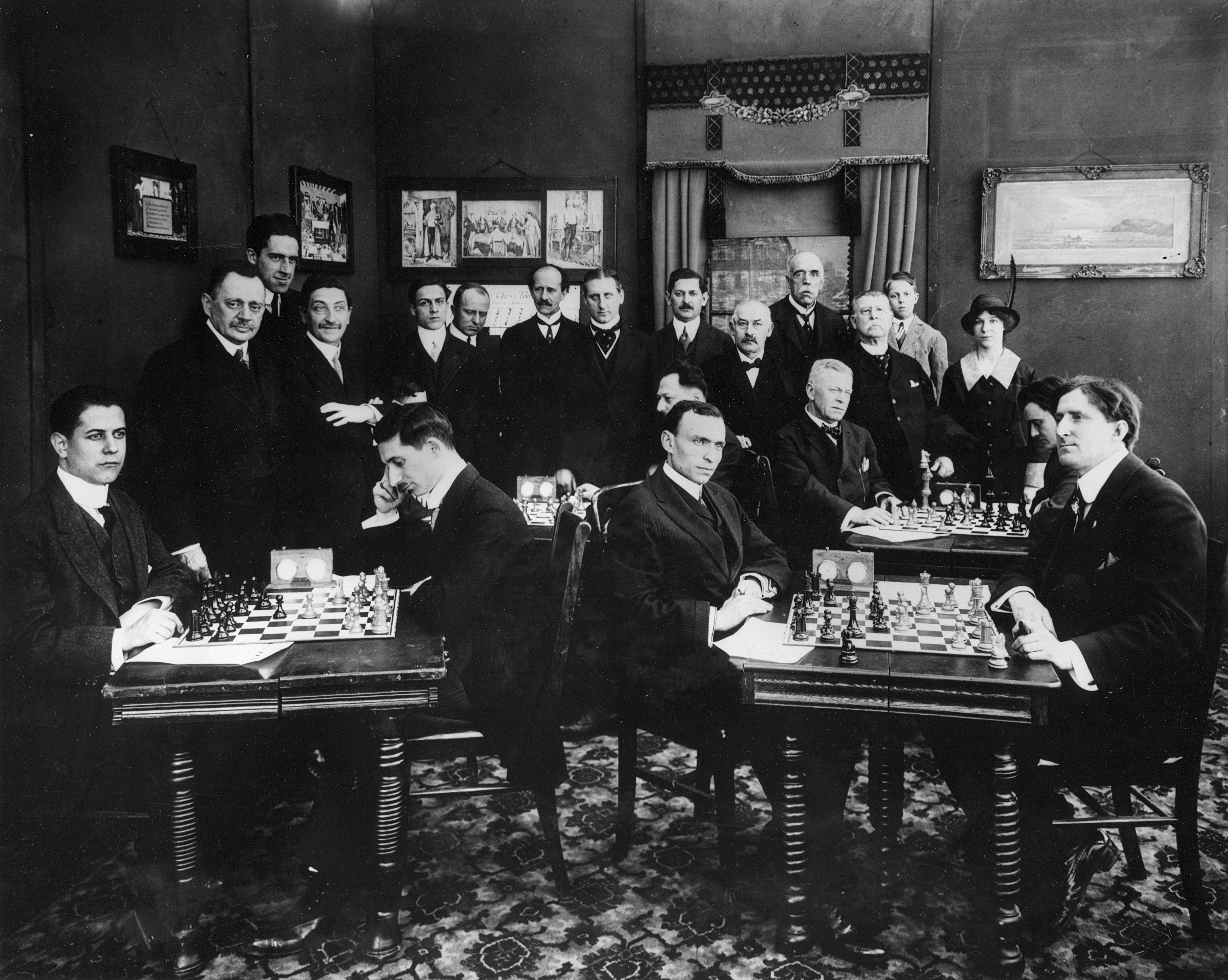 Jose Raul Capablanca vs Frank James Marshall - Partida de Ajedrez - New  York 1918