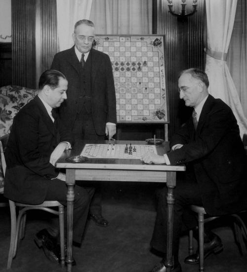 A Fake Chess Photograph (Edward Winter)