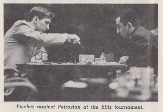 Bobby Fischer manda o Gambito Evans contra Reuben Fine 